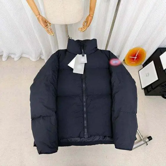 经典羽绒服外套男女同款宽松保暖