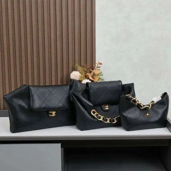 Chanel Grandma Xiang's 25K hippie hobo bag is a new high-capacity tote bag with 