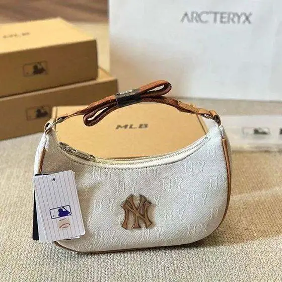 MLB Bag