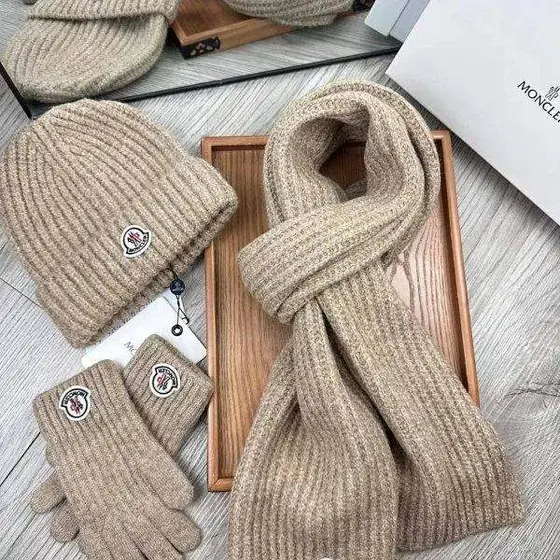 Moncler Knit Set