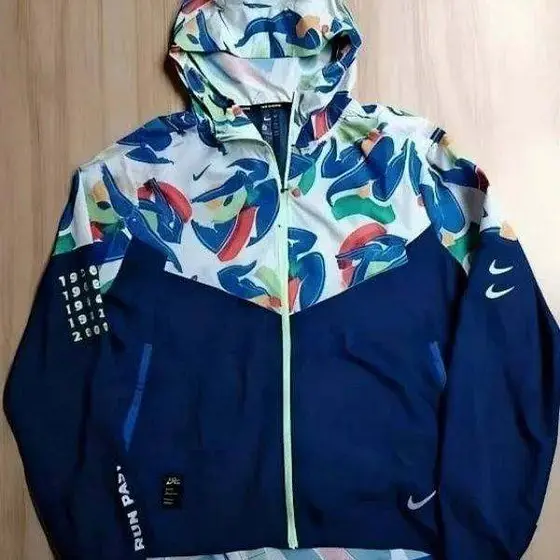 Nike Floral Print Running Windbreaker Jacket Full‑Zip Hooded