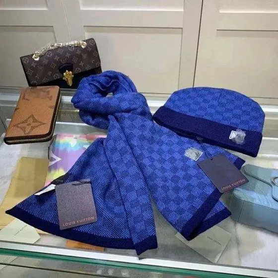LV Scarf Beanie Set